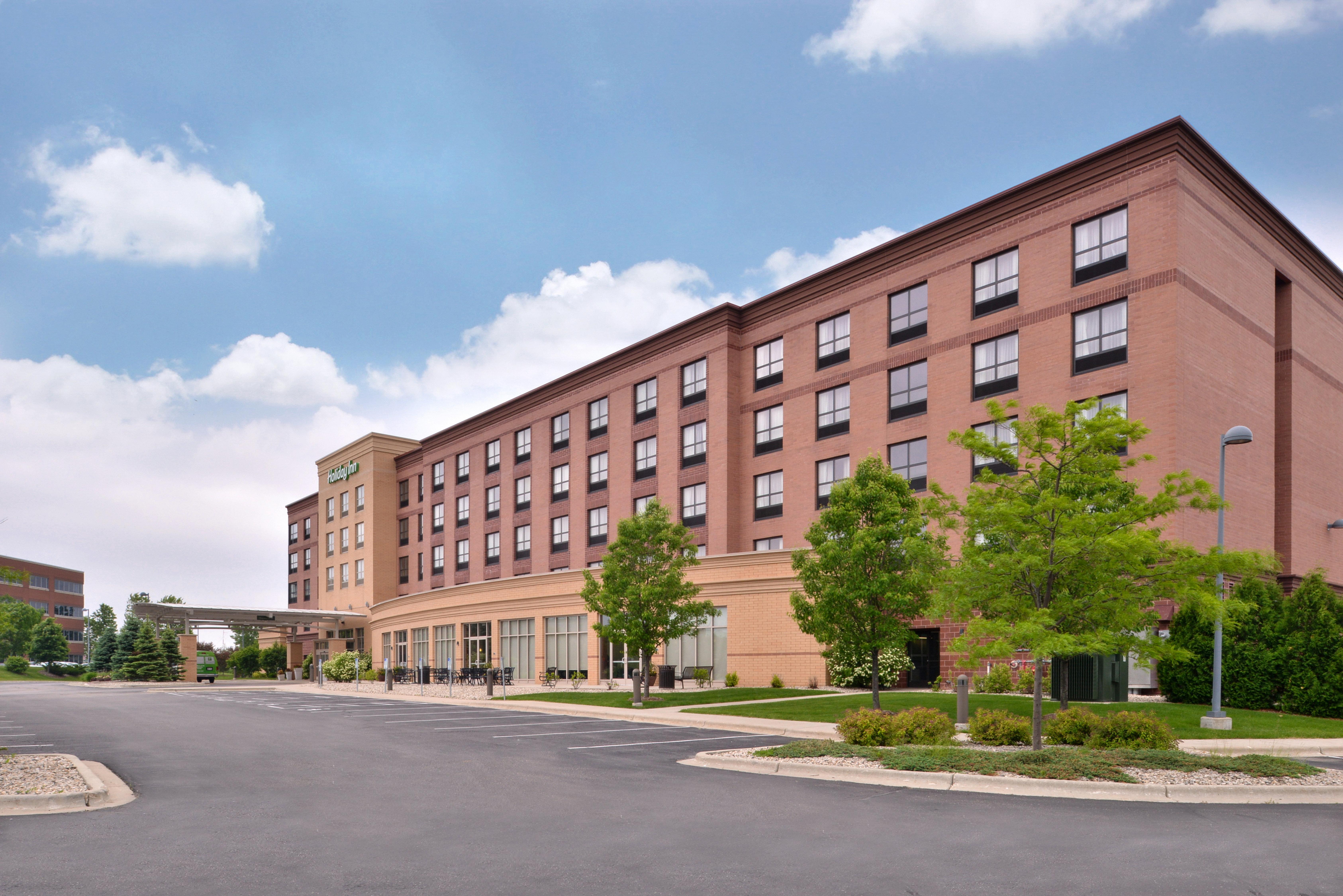 Holiday Inn Madison At The American Center, An Ihg Hotel Exterior foto